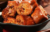 周黑鴨爆火背后：獨(dú)門秘訣是什么？如何成市場(chǎng)寵兒？速來