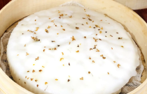 

水塔糕爆火背后：傳統(tǒng)小吃如何煥發(fā)新生？創(chuàng)業(yè)者如何平衡傳統(tǒng)與創(chuàng)新？