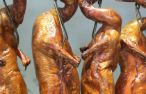 果木烤鴨如何突破重圍？創(chuàng)新秘笈+傳統(tǒng)韻味，引領(lǐng)味覺盛宴！