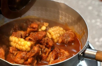 炮崩雞如何成為舌尖傳奇？創(chuàng)業(yè)者美食革新之路！