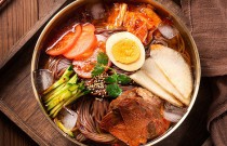 朝鮮冷面爆火秘訣！如何脫穎而出？創(chuàng)業(yè)者必看，速來解鎖新技能！