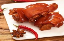 五香鹵肉如何脫穎而出？創(chuàng)業(yè)者必看，創(chuàng)新定位引爆市場(chǎng)！