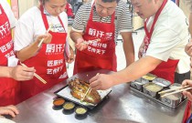 轉(zhuǎn)爐烤魚背后的成功秘訣與創(chuàng)業(yè)疑問？