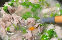 想學(xué)羊肉湯制作技術(shù)？羊肉湯哪里學(xué)？無加盟費，純技術(shù)傳授！