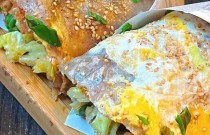 想學(xué)做煎餅果子？聊城哪里學(xué)最正宗，輕松掌握技術(shù)，快速創(chuàng)業(yè)！