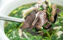 羊雜湯經(jīng)典做法解析，掌握正宗配方，輕松學會家常制作