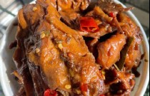 炒雞架小吃培訓(xùn)哪里有？專業(yè)教學(xué)帶你輕松上手