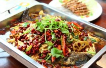 萬州烤魚的做法大揭秘，學(xué)會這些技巧，生意火爆！