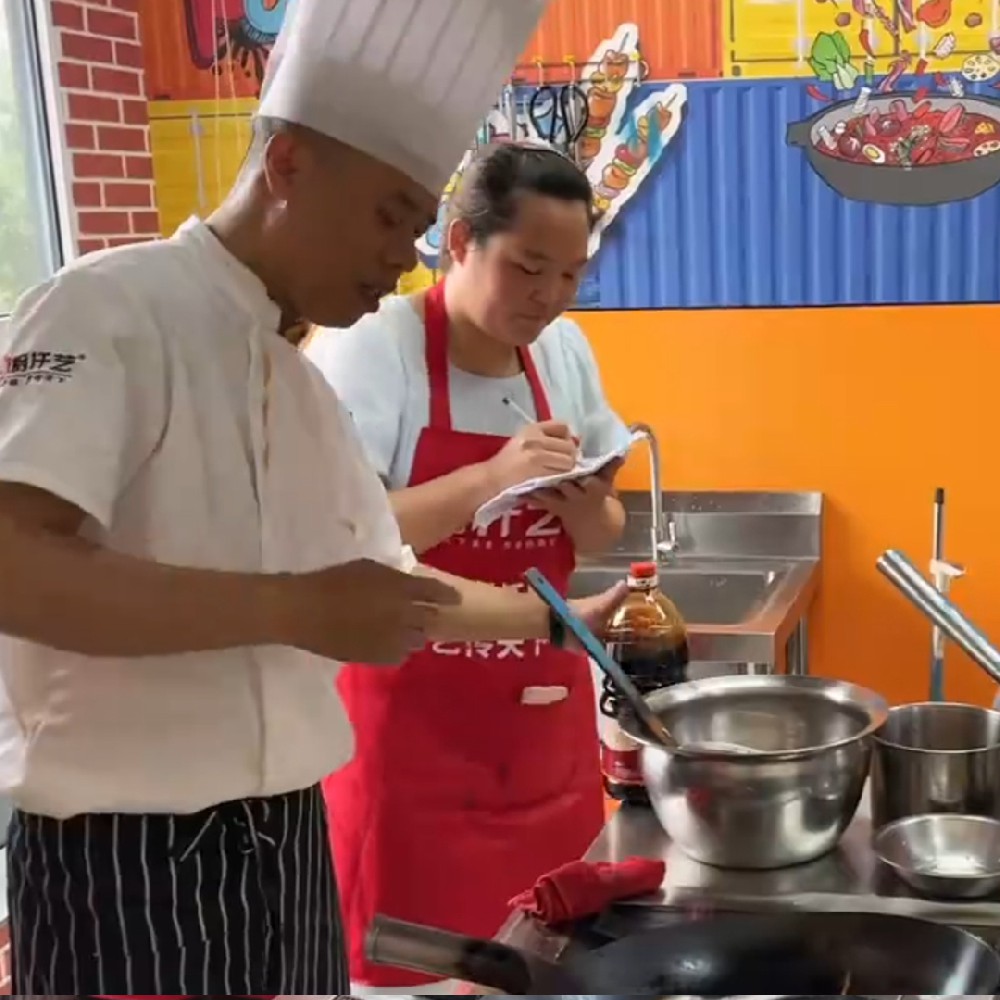 戳子肉+小地鍋成功落地安徽淮北，日營收超兩千！