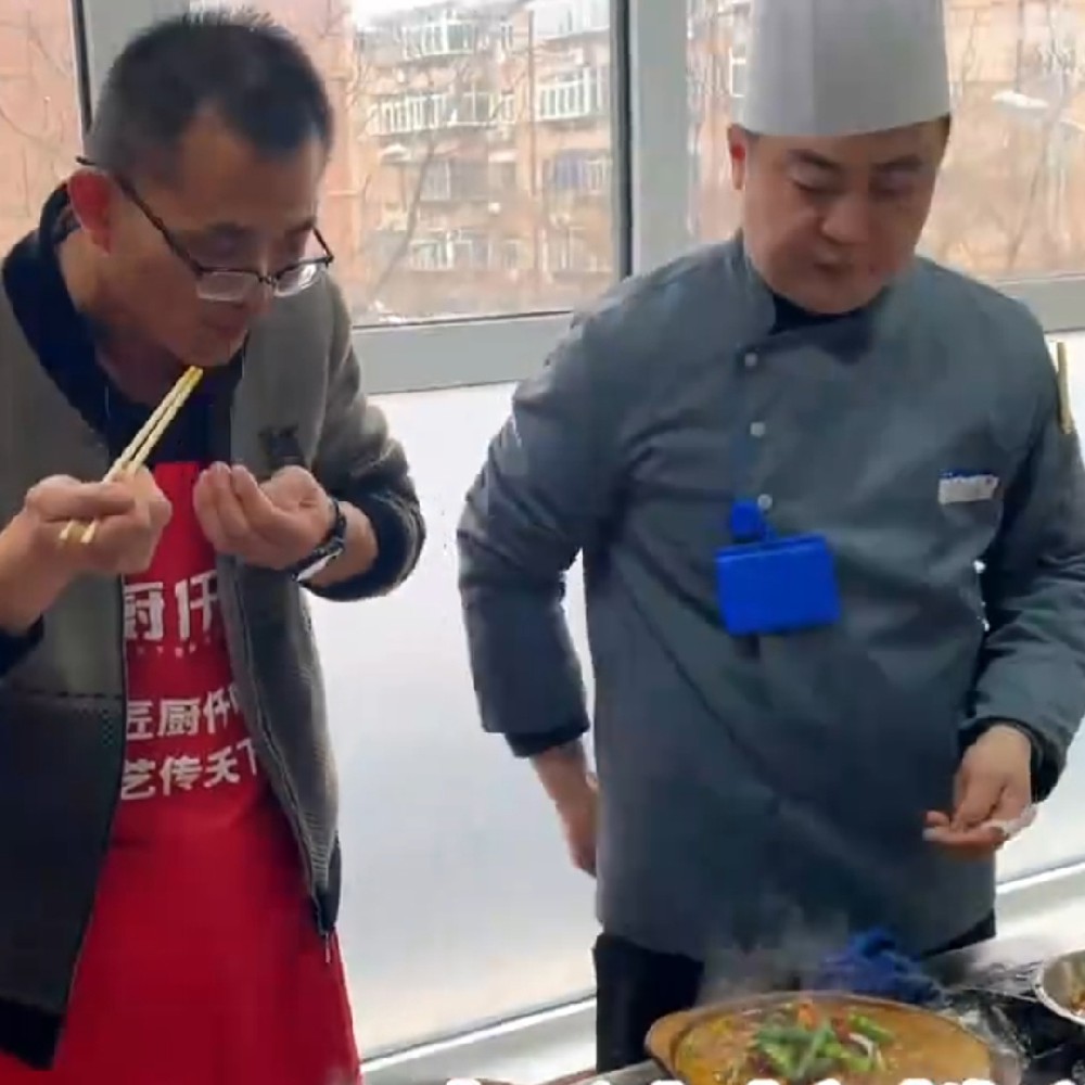 打邊爐落地成功！為燒烤店加項(xiàng)，日營收超6000元！