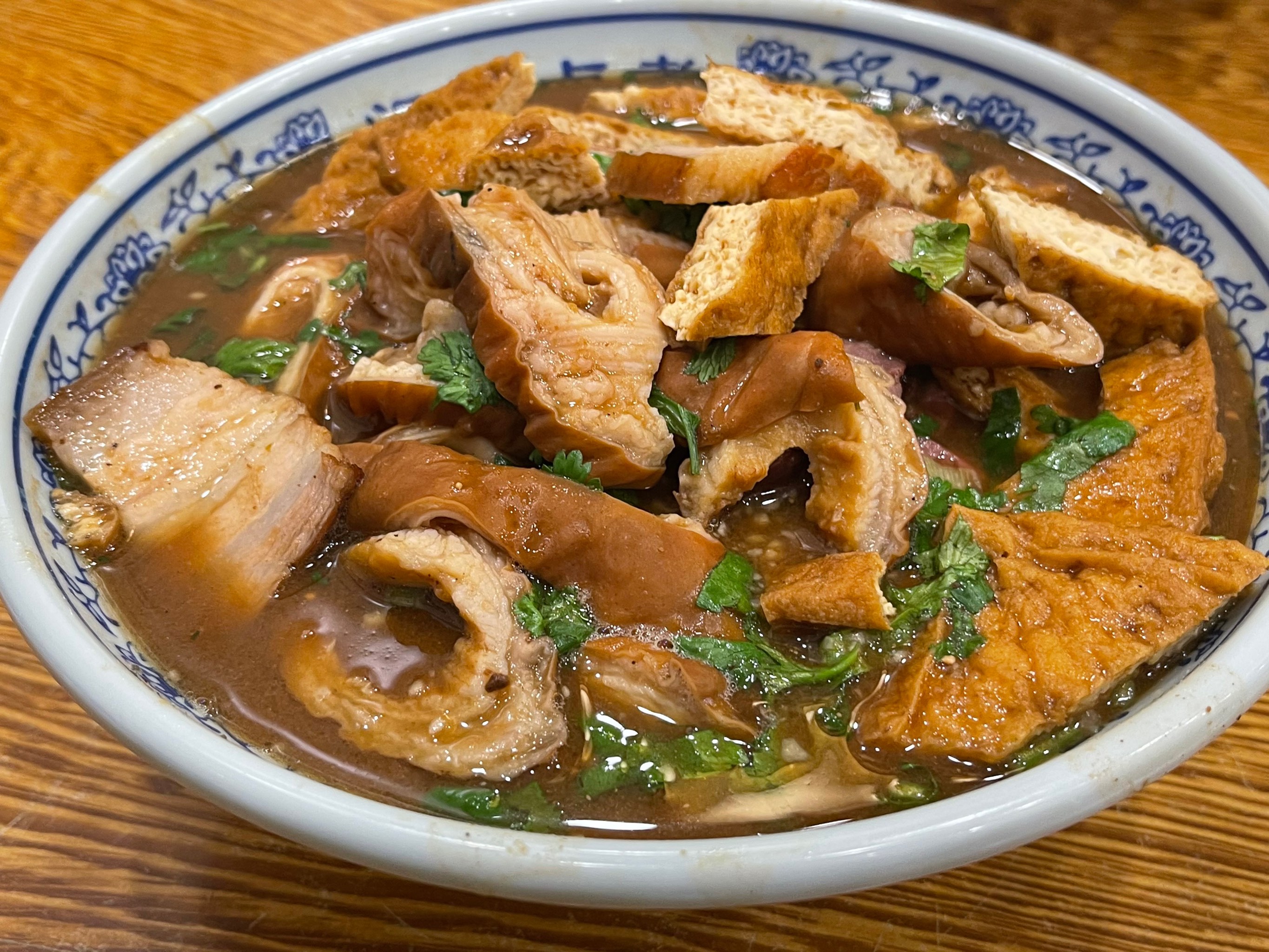 想學鹵煮火燒？學會這幾招，輕松做出人氣餐品！