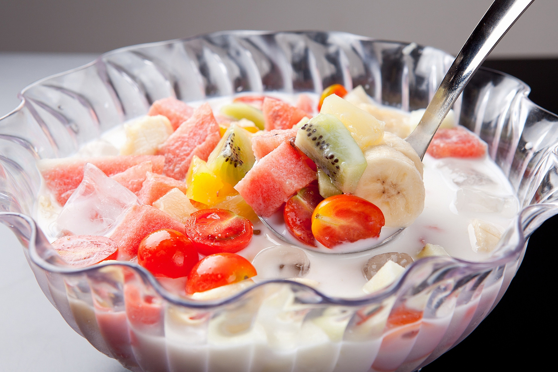 掌握水果撈制作技術(shù)，輕松創(chuàng)業(yè)開店，打造餐飲新潮流。