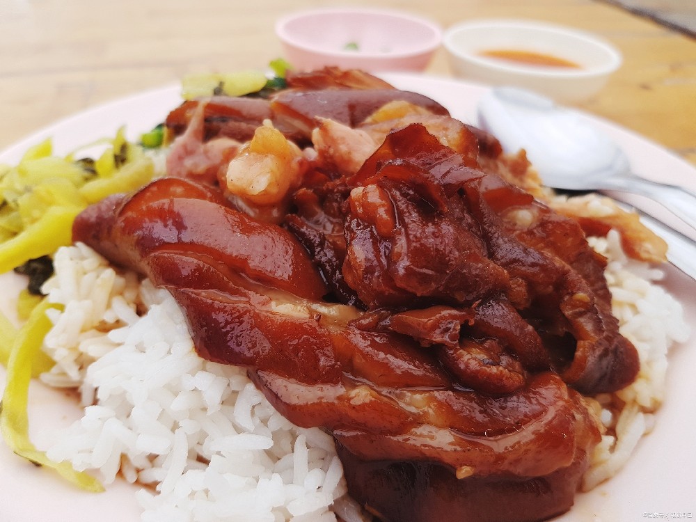 想學(xué)豬腳飯？選對地方，手把手教學(xué)讓創(chuàng)業(yè)更簡單