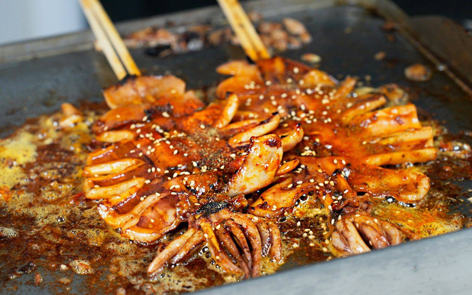 擺攤小吃培訓(xùn)班：3天掌握火爆小吃技術(shù)，月入過(guò)萬(wàn)不是夢(mèng)！