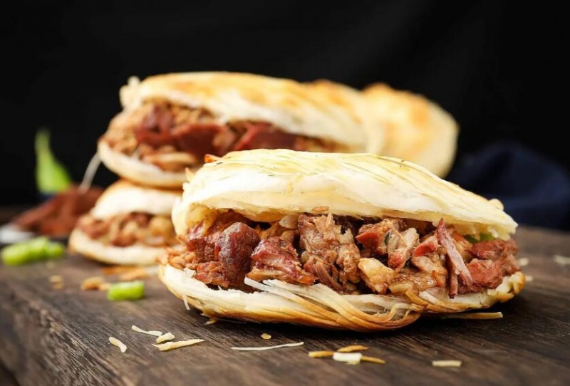 涼皮肉夾饃實體店教學(xué)揭秘！創(chuàng)業(yè)者必看，避開常見陷阱！