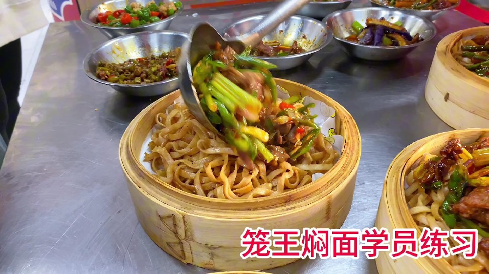 擺攤賣(mài)籠籠面，1 小時(shí)賣(mài) 1600 元？關(guān)鍵在 3 點(diǎn)！